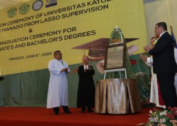 Jajaran Pimpinan Unika De La Salle Manado. (Foto: istimewa)