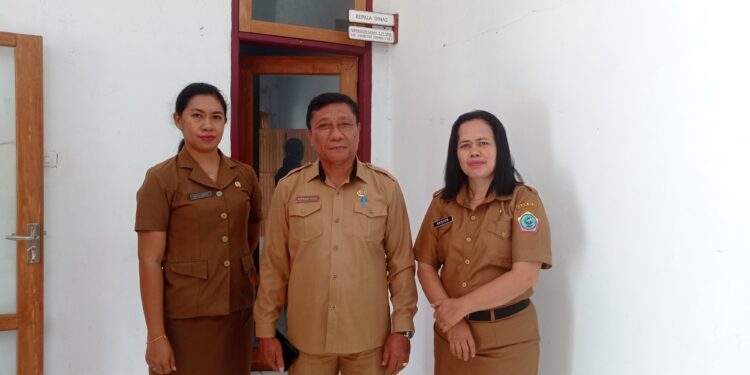 Kepala Dinas Lingkungan Hidup Kabupaten Kepulauan Talaud, Merdison Sasae, S.IP., MM