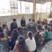 OJK memberikan edukasi kepada anak-anak di Pasar Bersehati Manado. (Foto; meikel/barta)