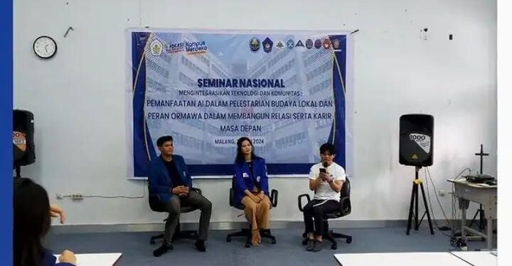 Saat Ormawa Polimdo menjadi pembicara di seminar nasional Polinema. (foto: istimewa)
