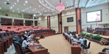 Pembahasan APBD Perubahan Provinsi Sulut. (Foto: meikel/barta)