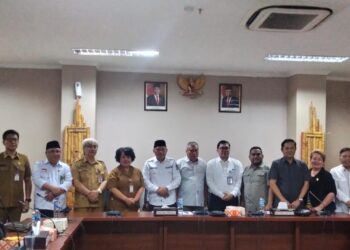 Para pimpinan pembahas Ranperda Haji. (Foto: meikel/Barta)