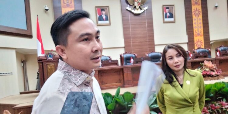 Ketua Fraksi Nasdem, Nick A. Lomban. (Foto: Mikel/barta)