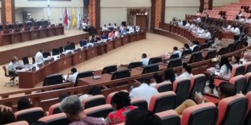 Situasi Pembahasan KUA dan PPAS. (foto: meikel/barta)