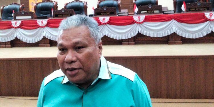 Anggota DPRD Provinsi Sulut, Amir Liputo. (Foto: meikel/ barta)
