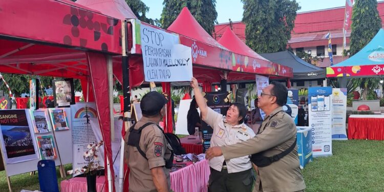 Terjadi di Festival HAM Bitung, Poster Stop Perampasan Lahan Dicopot Petugas