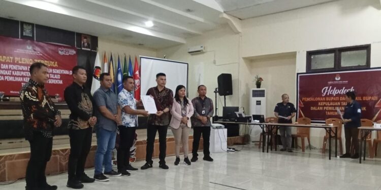 Suasana  rapat pleno terbuka rekapitulasi dan penetapan daftar pemilih sementara (Foto istimewa).