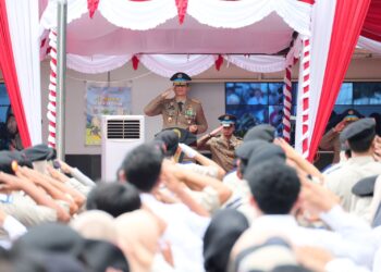 Menteri AHY ketika Upacara Peringatan Hari Agraria dan Tata Ruang (HANTARU) 2024, di Kementerian ATR/BPN, Jakarta, Selasa (24/09/2024). (foto: dok ATR/BPN)