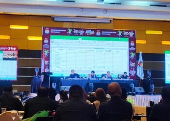 KPU Kota Manado melaksanakan pleno penetapan DPT. (foto: Barta1)