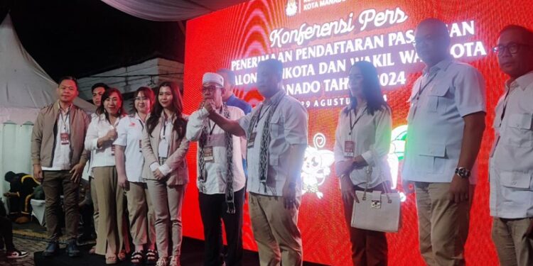 Pasangan calon Pilwako Manado Benny Parasan-Boby Daud. (foto: Barta1)