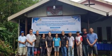Tim PIM Polimdo bersama Jemaat Gereja Gerakan Pentakosta Jemaat "Militia Christy" Tondano. (Foto: istimewa)
