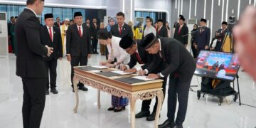 Menteri Agraria dan Tata Ruang/Kepala Badan Pertanahan Nasional (ATR/BPN), Agus Harimurti Yudhoyono (AHY) melantik 67 pejabat di lingkungan Kementerian ATR/BPN. (sumber foto: ATR/BPN).