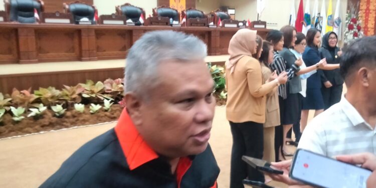 Anggota DPRD Sulut, Amir Liputo. (Foto: meikel/barta)