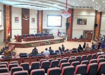 Situasi Paripurna DPRD Sulut. (Foto; meikel/barta)