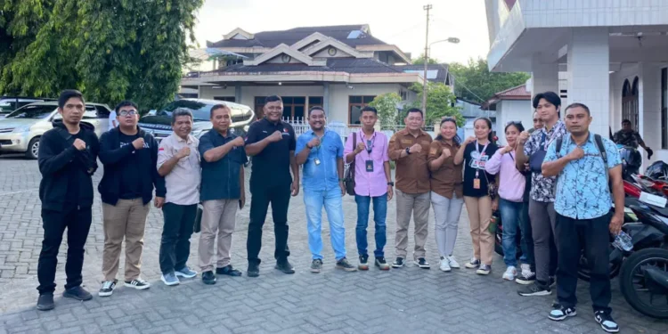 Foto: Bawaslu Sangihe Saat Mengawasi Pelantikan IKIRTA. (Dok. Istimewa)
