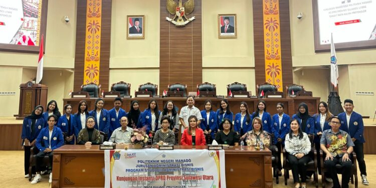 Kunjungan Jurusan AB Polimdo ke DPRD Provinsi Sulut. (Foto: istimewa)