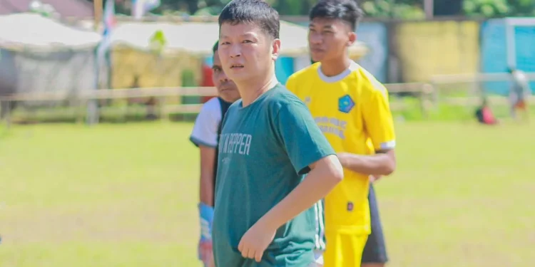Mengenal Sosok Aditya Johanes Seliang dan Dedikasinya untuk Sepak Bola Sangihe