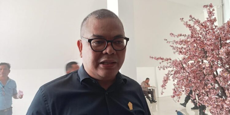 Anggota DPRD Provinsi Sulut, Louis Carl Schramm. (Foto: meikel/barta)