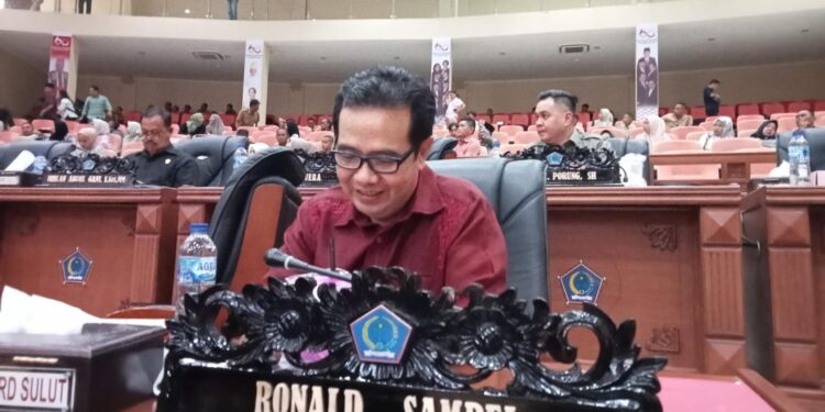 Anggota DPRD Provinsi Sulut, Ronald Sampel. (Foto: meikel/barta)