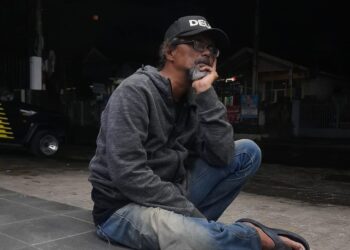 Amato Assagaf, Puisi dan Catatan Kecil Tentangnya