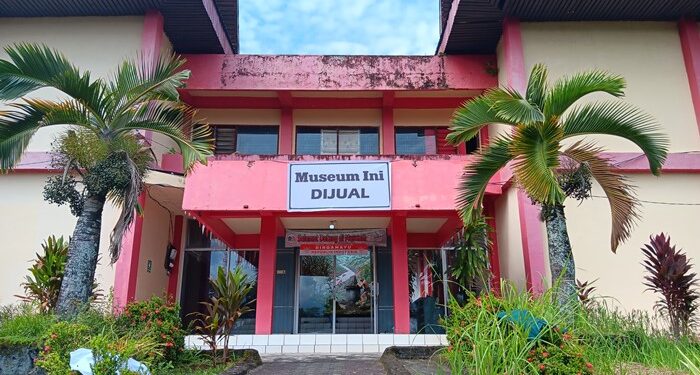 Kondisi terkini Museum Negeri Sulut dan berbagai kerusakaan yang terjadi pada fisik dan koleksi fasilitas tersebut. (foto: sumber)