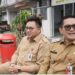 Bupati Joune Ganda dan Wakil Bupati Kevin Lotulung meluangkan waktu di area pedestrian. (foto: Humas Pemkab Minut)