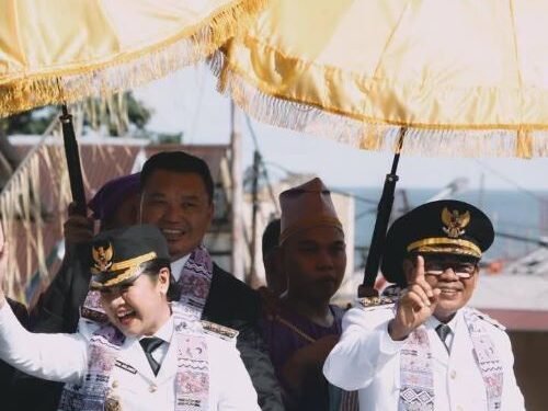 Pemimpin Sitaro Chyntia Kalangit-Heronimus Makainas Terharu Disambut Ribuan Warga