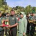 Dandim 1310/Bitung memberikan penghargaan kepada purna tugas. (foto: Chris/Barta1)