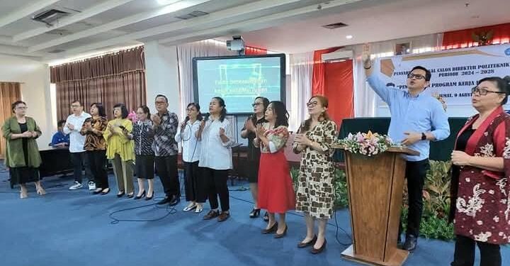 Situasi peribadatan di Kampus Polimdo. (foto; istimewa)