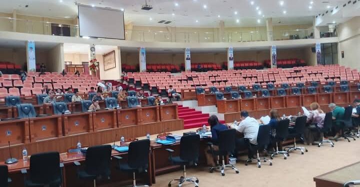 Pansus LKPJ Gubernur 2024 bersama Mitra Kerja Komisi II DPRD Sulut. (foto: istimewa)