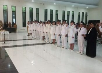 Wabup Sitaro Ingatkan Pengunaan Dana Desa Saat Lantik 14 Penjabat Kapitalau