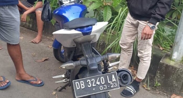 Motor diduga bodong yang pengendaranya terlibat dalam lakalantas. Foto merupakan dokumentasi dari korban.
