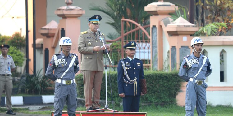 Pimpin Apel di STPN, Wamen Tegaskan Pentingnya Karakter dalam Pendidikan