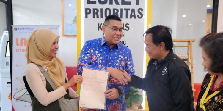 Wamen Ossy Sosialisasikan Langsung Keunggulan Sertipikat Elektronik di Kulon Progo
