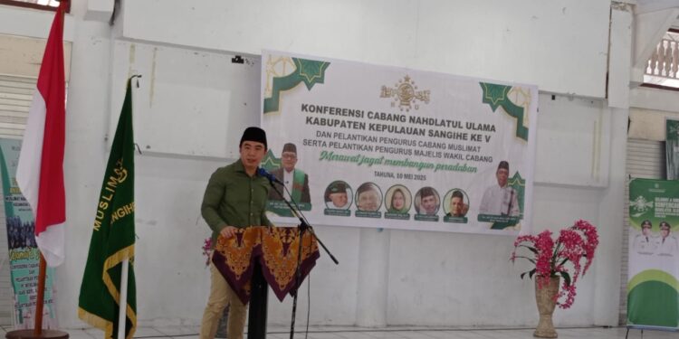 Foto: Bupati Kepulauan Sangihe, Michael Thungari menyampaikan sambutan dalam Konfercab ke-V NU Sangihe. (Dok. Rendy/Barta1)