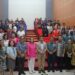 Laksamana TNI (Purn) Prof. Dr. Marsetio, selaku penasehat khusus menteri Pendidikan tinggi Sains dan Teknologi bersama Mahasiswa dan Pimpinan Polimdo. (foto: istimewa)