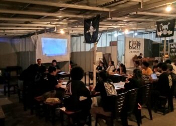 Pelatihan Jurnalistik KMPA Tansa Manado. (foto: meikel/barta)