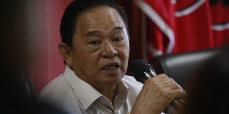 Wakil Ketua Fraksi PDI Perjuangan, Berty Kapojos. (foto; Febry Mokodongan)