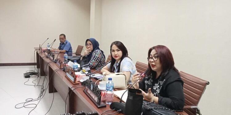 Anggota DPRD Sulut, Jeane Laluyan. (foto: meikel/barta)