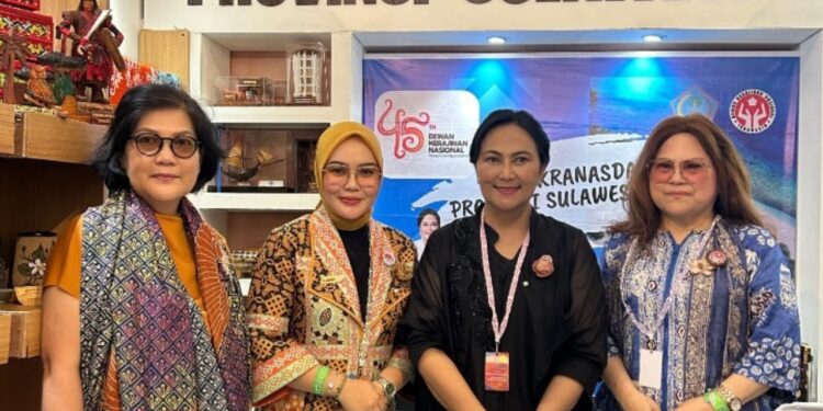 Hadiri HUT Dekranas ke-45, Ny Rindah Gaib Perkenalkan Kerajinan Kotamobagu