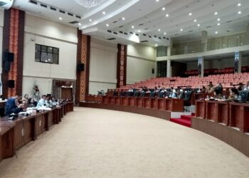 Situasi pembahasan Pansus, eksekutif dan lembaga vertikal terakait Raperda RT/RW. (foto: meikel/barta)
