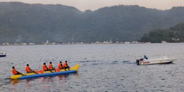 Foto: Banana Boat di Pantai Apengsembeka milik Hayana Group. (Dok.Rendy/Barta1)