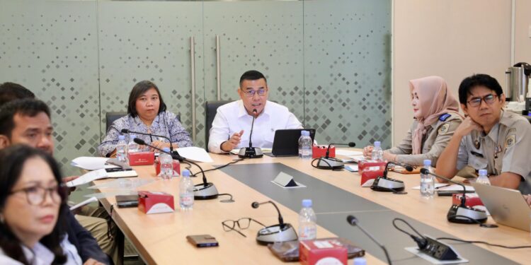 Wamen Ossy Dorong Penyelesaian Konflik Agraria Berbasis HAM dengan Pelibatan Multipihak