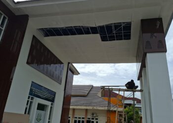 Foto: Plafon bangunan baru Kantor Kejaksaan Negeri Kepulauan Sangihe, Sulawesi Utara, ambruk pada akhir Juni 2025. (Dok. Rendy/Barta1)