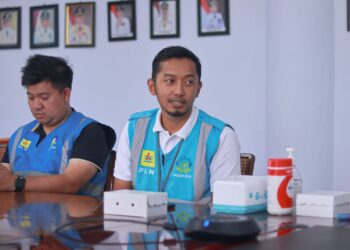 Foto: Dimas Adhi Prabowo, Manejer PLN UP 3 Tahuna, saat audiensi dengan Bupati Kepulauan Sangihe. (Dok. Istimewa)