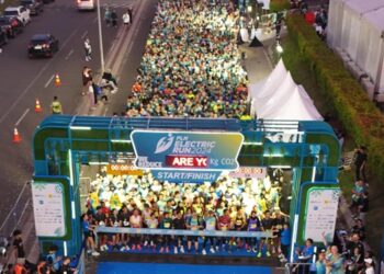 Antusiasme 6.500 pelari yang tengah bersiap di garis start pada ajang PLN Electric Run tahun lalu.. (foto: Humas PLN)