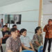Foto: Kepala Kantor Pertanahan Kabupaten Kepulauan Sangihe, Raynold Alex Mukau, memaparkan materi Sosialisasi Anti Korupsi kepada pegawai dan mitra kerja di Aula Kantor Pertanahan, Kamis, 14 Agustus 2025. (Dok. Istimewa)