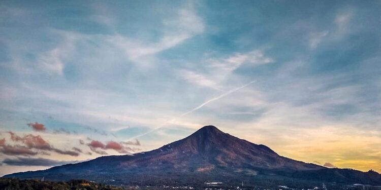Gunung Klabat Memprihatinkan, Pecinta Alam Minut Kampanye ‘Save Klabat’