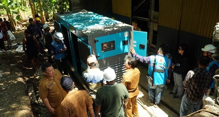 Energi listrik 24 jam kini bisa dirayakan masyarakat Pulau Gangga dan Talise di Likupang Barat, Minahasa Utara. (foto: Humas PLN)