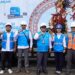 Tim PLN menjaga pasokan listrik aman selama Tomohon International Flower Festoval berlangsung. (foto: Humas PLN)